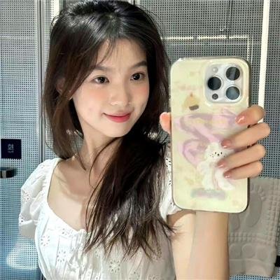 年轻女孩爱过来